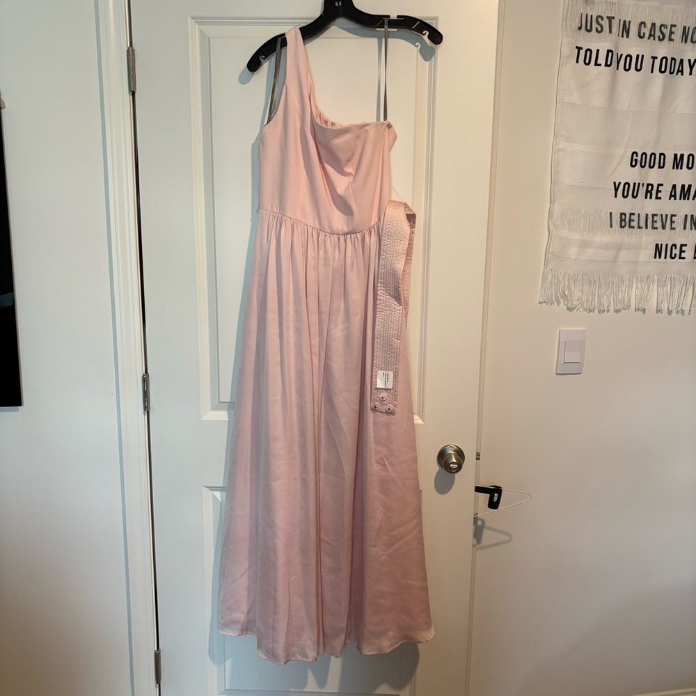 Pink bridesmaid gown, size 6 Vera Wang